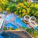 Golden Dolphi Grande Hotel Suite